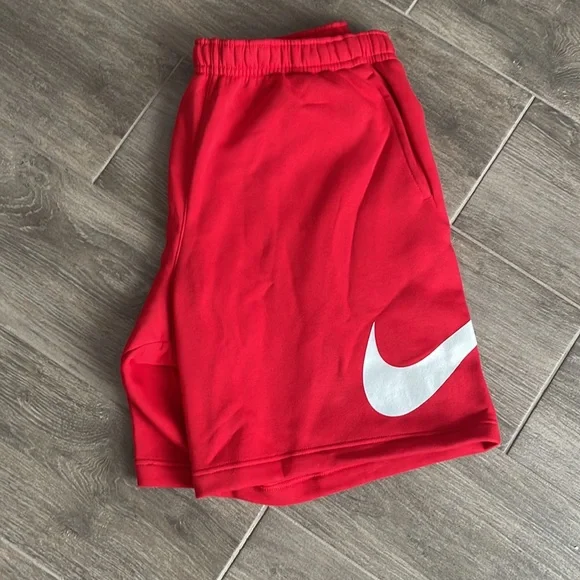 NWT Nike Menβs Red Standard Fit Sweat Shorts sz XXL - Picture 6 of 12